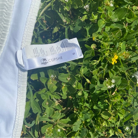 Cupshe size Small - Picture 4 of 4